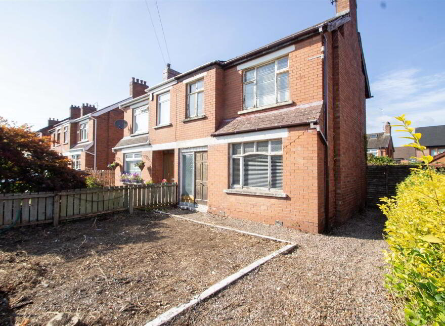 9 Ashton Avenue, Belfast, BT10 0JR photo