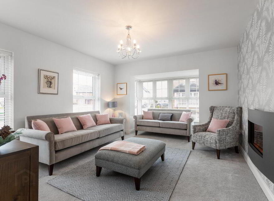 14 Millmount Village Green, Dundonald, Belfast, BT16 1AW