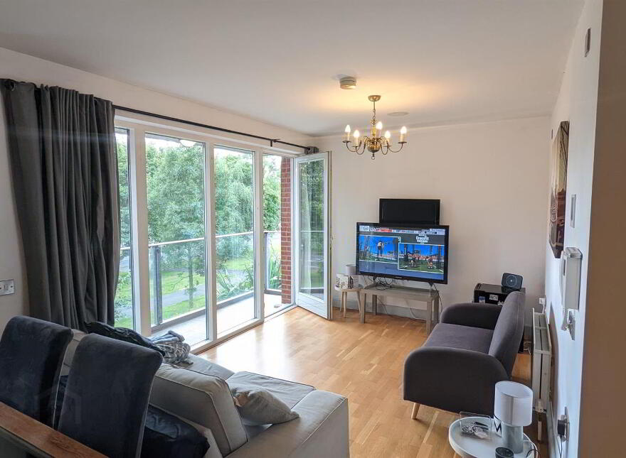 12 The Hull Building, Annadale Crescent, Belfast, BT7 3NE