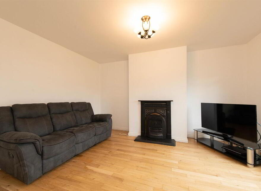 22 Tudor Mews, Newry, Warrenpoint, BT34 3TD