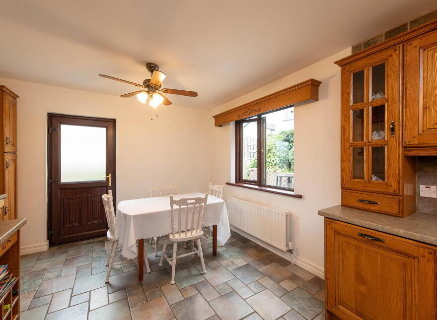 22 Tudor Mews, Newry, Warrenpoint, BT34 3TD