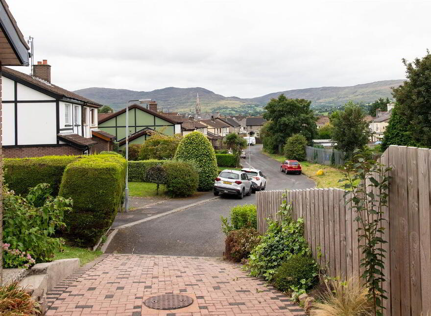22 Tudor Mews, Newry, Warrenpoint, BT34 3TD
