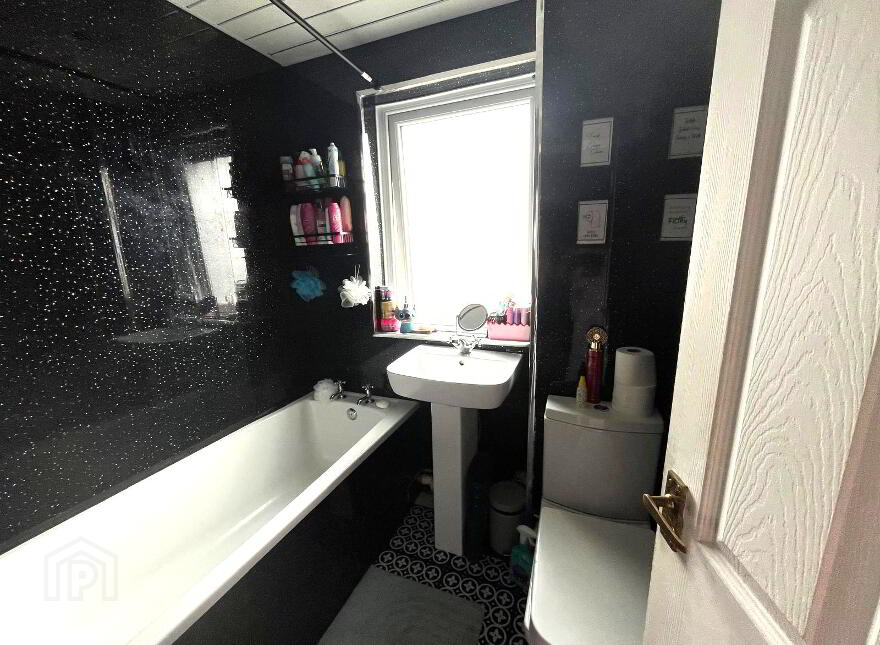 84 Oakwood Road, Carrickfergus, BT38 8EU
