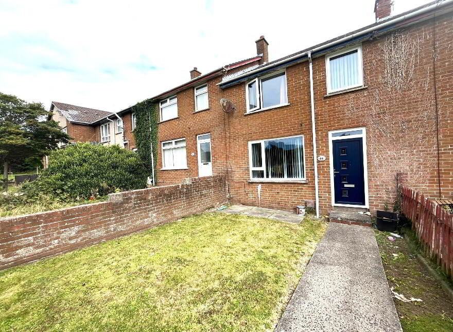 84 Oakwood Road, Carrickfergus, BT38 8EU photo