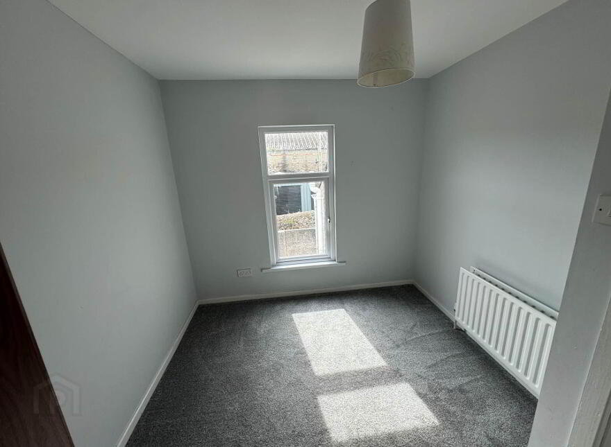 14 Gardenmore Place, Larne, BT40 1SE