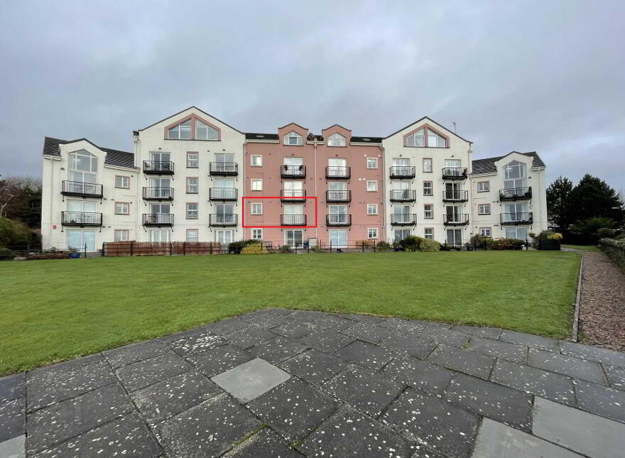 25 Castlerocklands, Carrickfergus, BT38 8FY photo