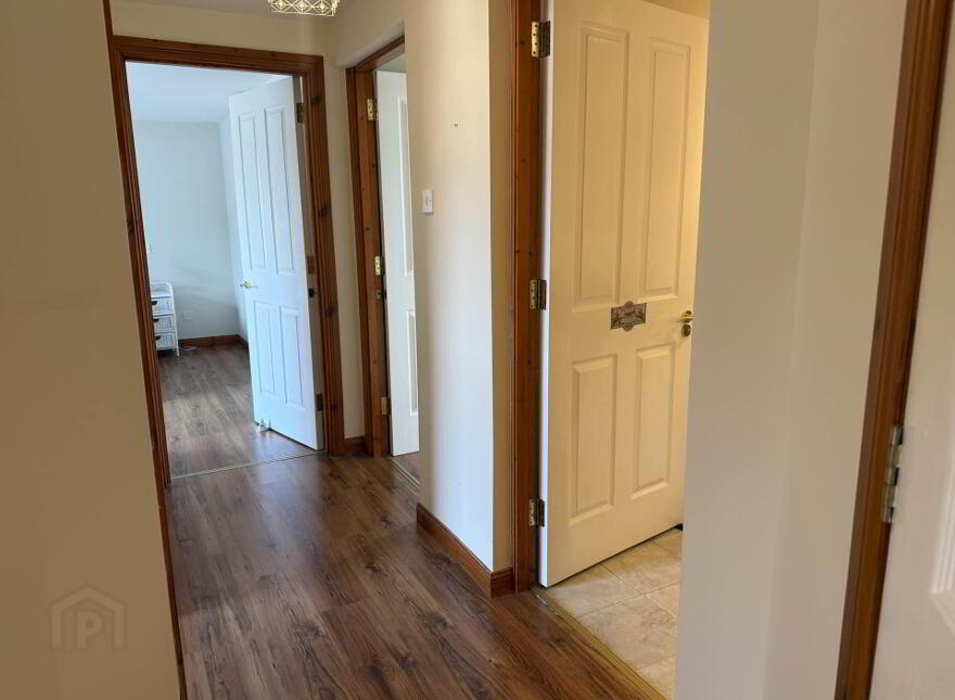 25 Castlerocklands, Carrickfergus, BT38 8FY