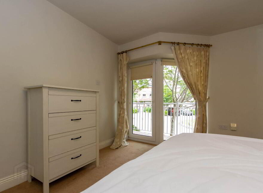 Apartment 25 Radcliff Hall, Saint John`s Road, Sandymount, Dublin, D04EV66