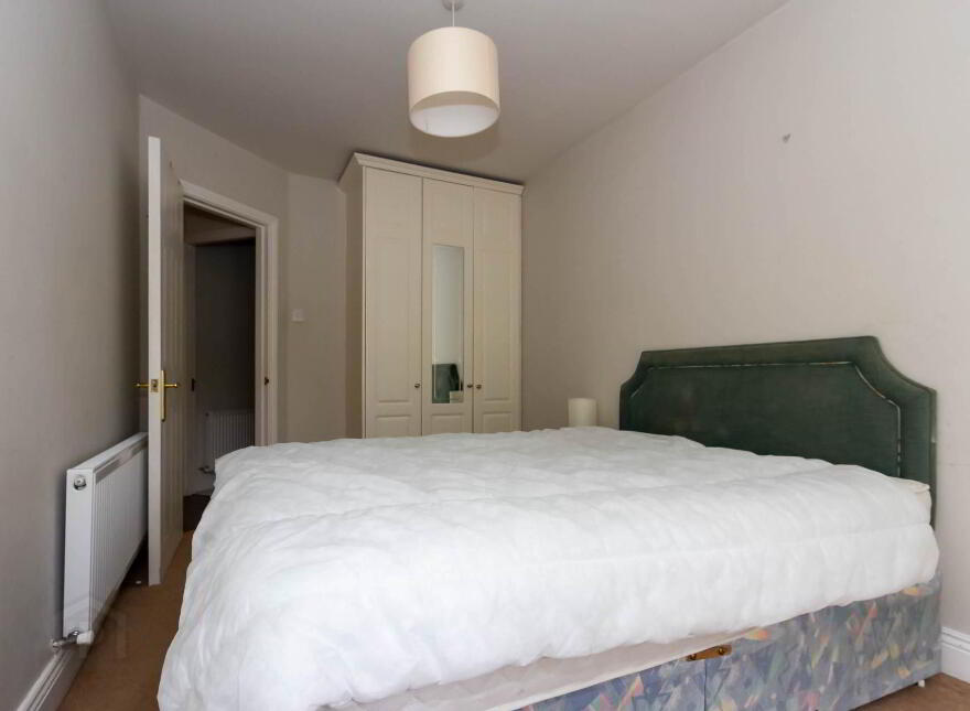Apartment 25 Radcliff Hall, Saint John`s Road, Sandymount, Dublin, D04EV66