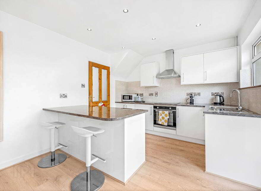 2 Shalloch Hill Grove, Skerries, K34TN84