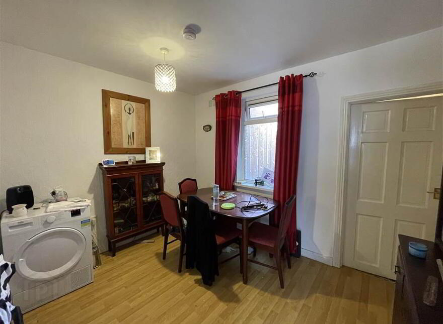 43 Beechmount Parade, Belfast, BT12 7LW