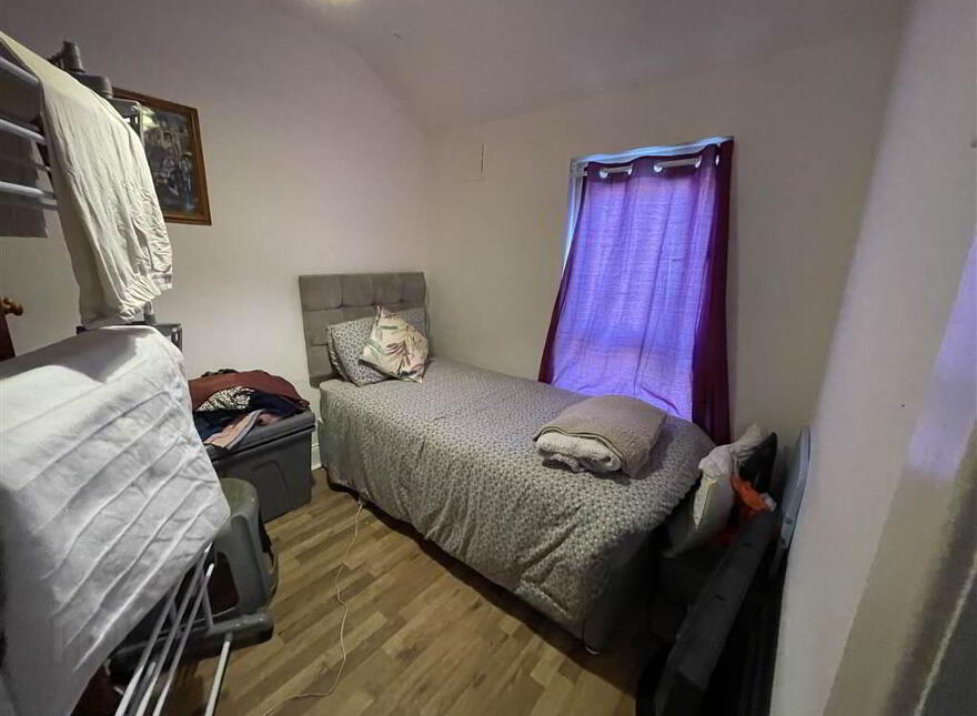43 Beechmount Parade, Belfast, BT12 7LW