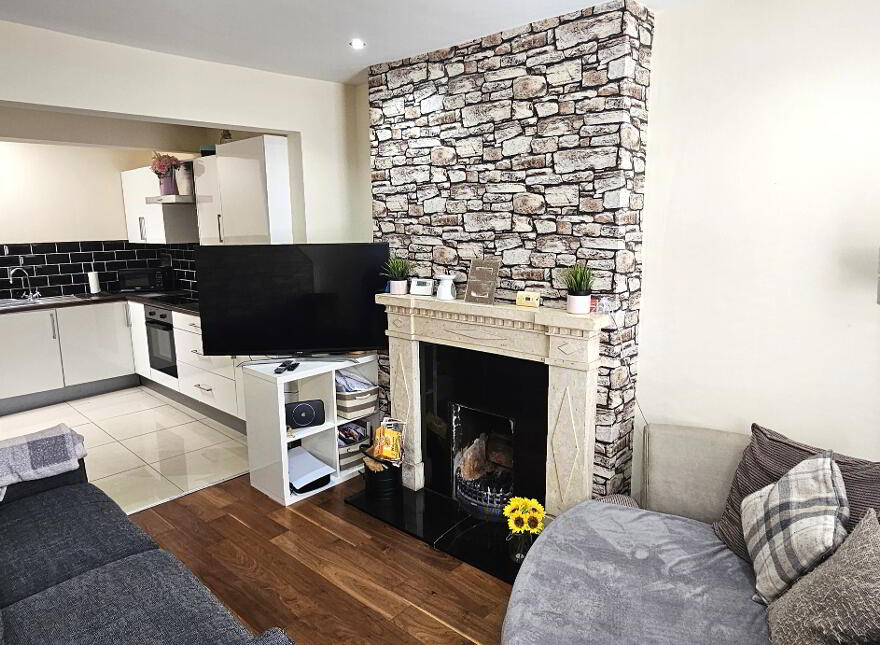 32 Ballyeaston Road, Ballyclare, BT39 9BP