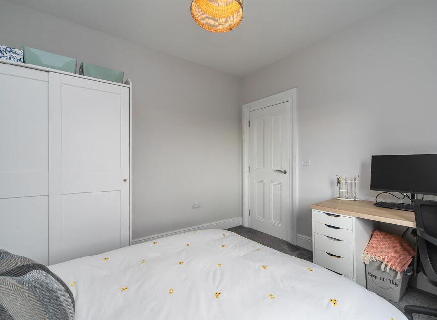 39 Fairfields Manor, Lisburn, BT28 3WA