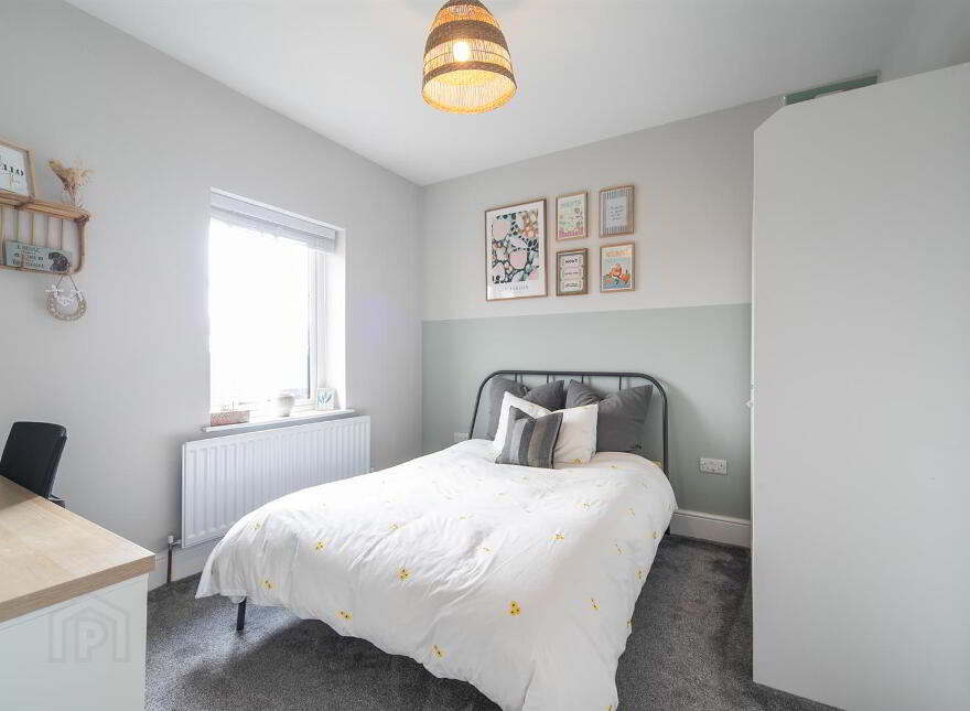 39 Fairfields Manor, Lisburn, BT28 3WA