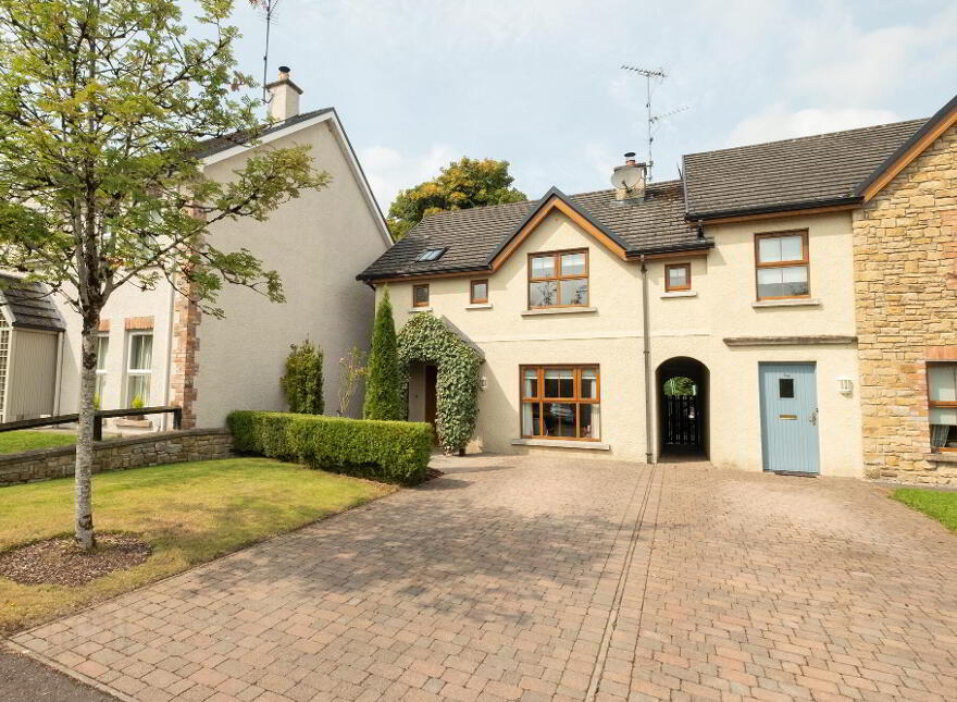 82 Silverhill Manor, Enniskillen, BT74 5JE photo