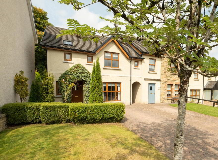 82 Silverhill Manor, Enniskillen, BT74 5JE
