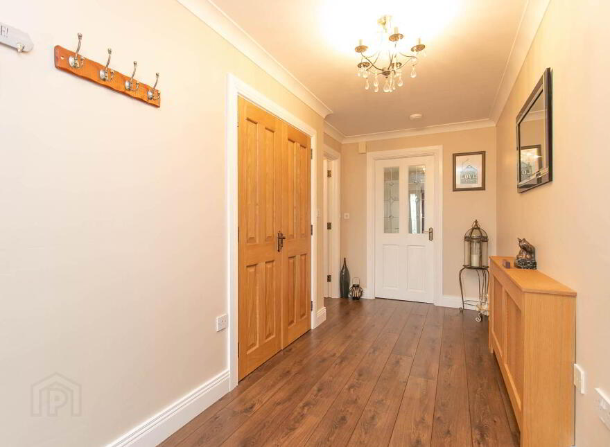 1 Lakeview, Corfeehone, Poles, H12H342