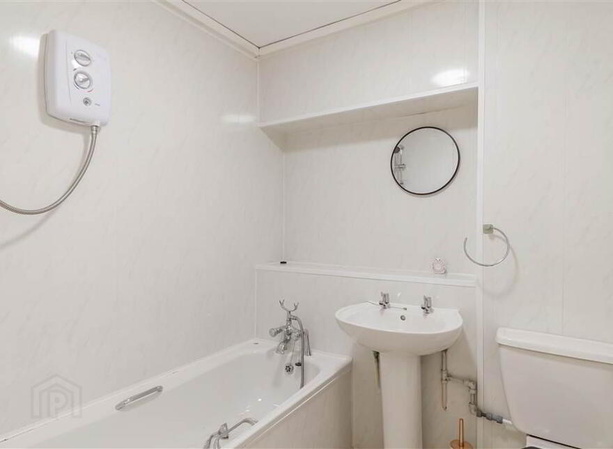 12c Ferndale House, Dunmurry, Belfast, BT17