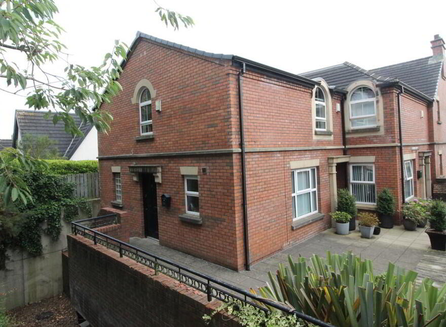 Apt 10, 99 Church Road, Newtownabbey, BT36 6HG photo