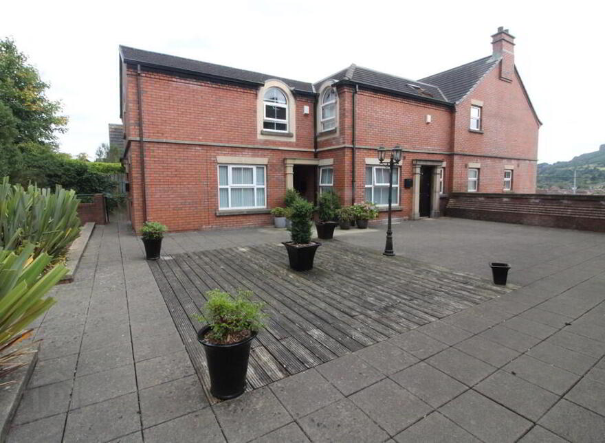 Apt 10, 99 Church Road, Newtownabbey, BT36 6HG