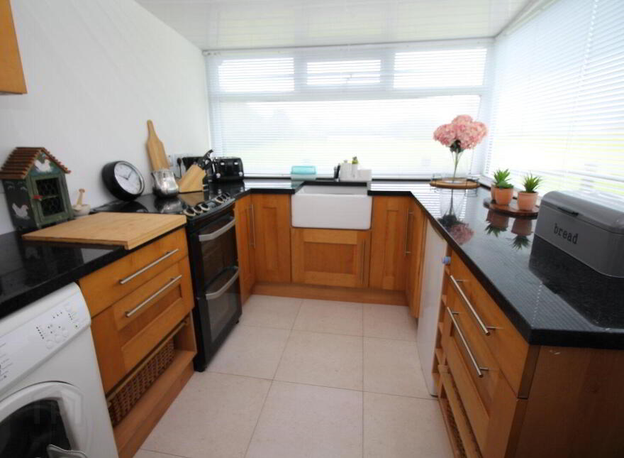 70 Middle Road, Islandmagee, Larne, BT40 3SX