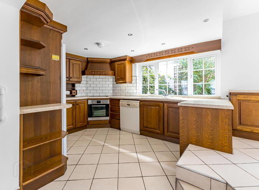 16 Warren Road, Donaghadee, BT21 0DS
