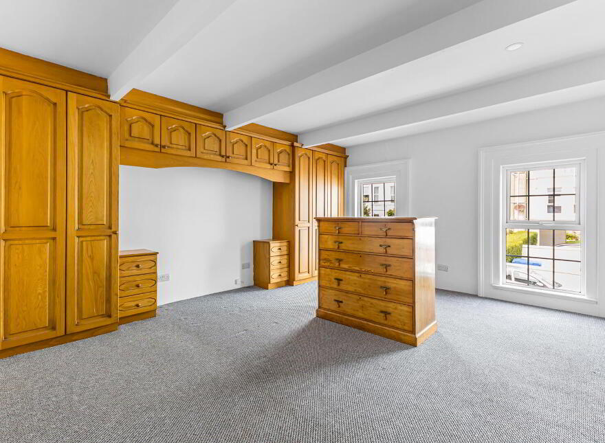16 Warren Road, Donaghadee, BT21 0DS