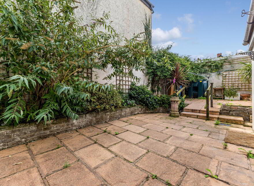 16 Warren Road, Donaghadee, BT21 0DS