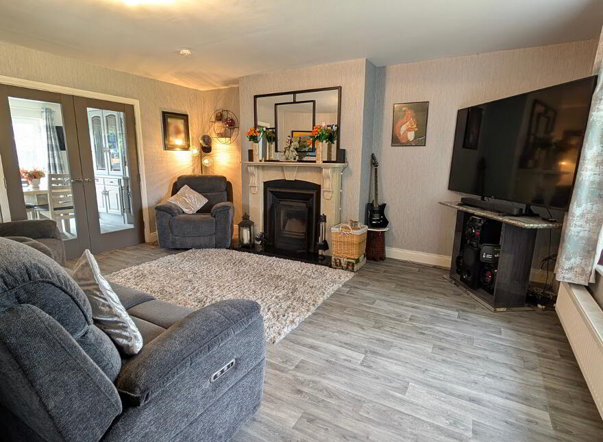 8 The Lawn, Bawnboy, H14TK20