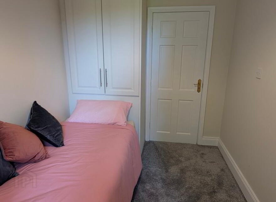 8 The Lawn, Bawnboy, H14TK20