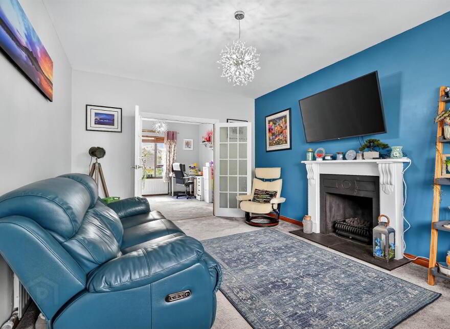 35 Royal Lodge Avenue, Purdysburn Road, Belfast, BT8 7YR