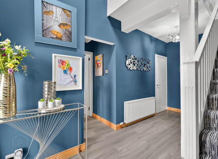 35 Royal Lodge Avenue, Purdysburn Road, Belfast, BT8 7YR