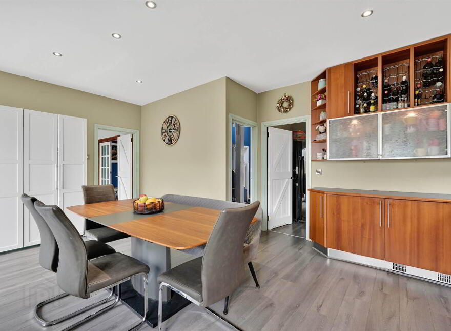 35 Royal Lodge Avenue, Purdysburn Road, Belfast, BT8 7YR