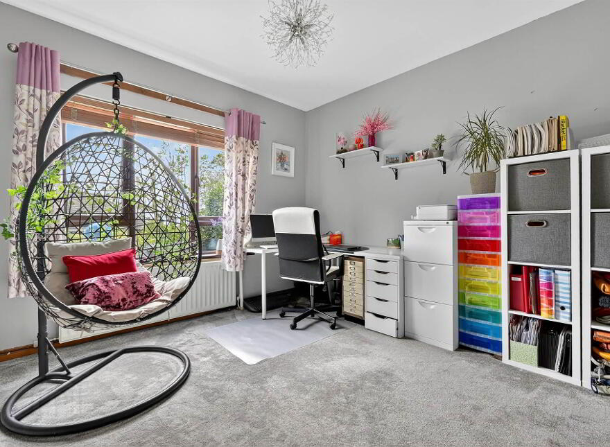 35 Royal Lodge Avenue, Purdysburn Road, Belfast, BT8 7YR