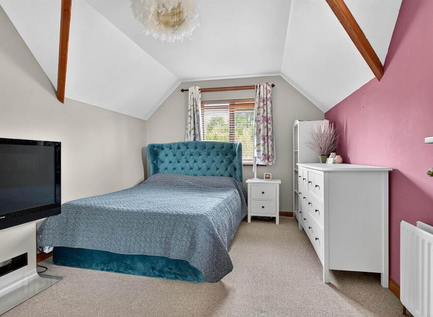 35 Royal Lodge Avenue, Purdysburn Road, Belfast, BT8 7YR