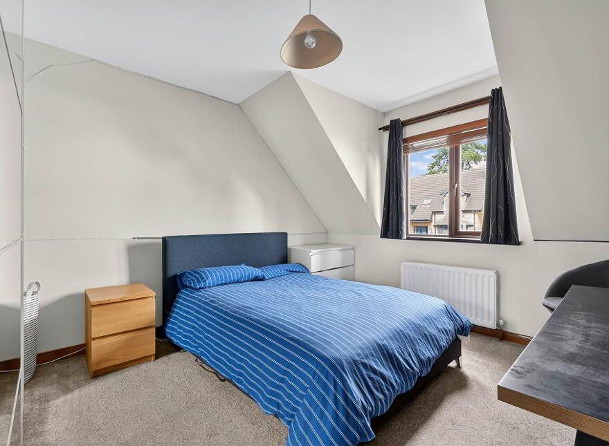 35 Royal Lodge Avenue, Purdysburn Road, Belfast, BT8 7YR
