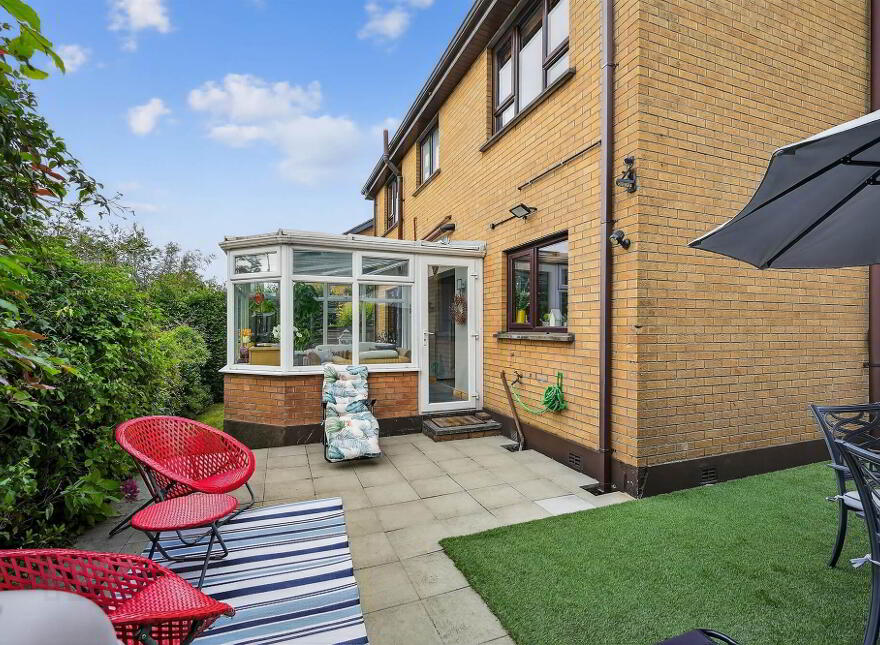 35 Royal Lodge Avenue, Purdysburn Road, Belfast, BT8 7YR