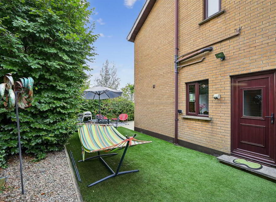 35 Royal Lodge Avenue, Purdysburn Road, Belfast, BT8 7YR