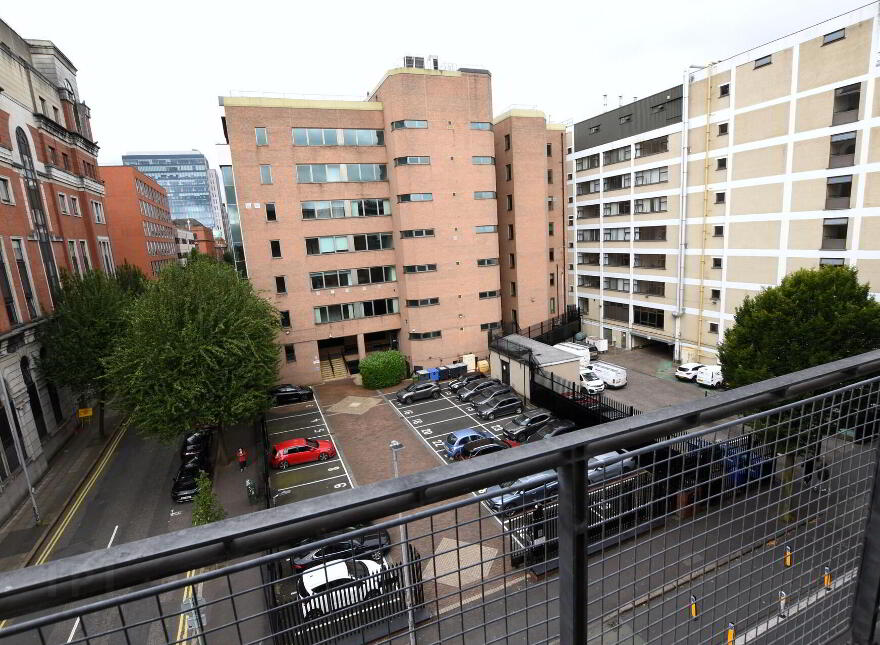 Apt 40 City Gate, 2 Sussex Place, Belfast, BT2 8LN