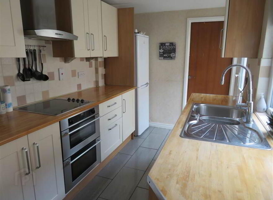 56 Glenburn Road, Dunmurry, Belfast, BT17 9AN
