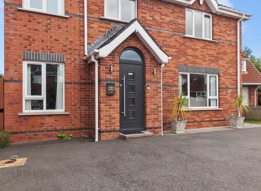 22 Brackenridge, Carrickfergus, BT38 8FW
