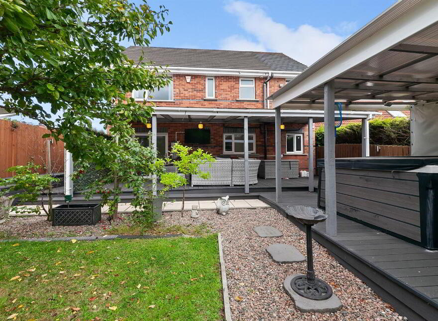 22 Brackenridge, Carrickfergus, BT38 8FW