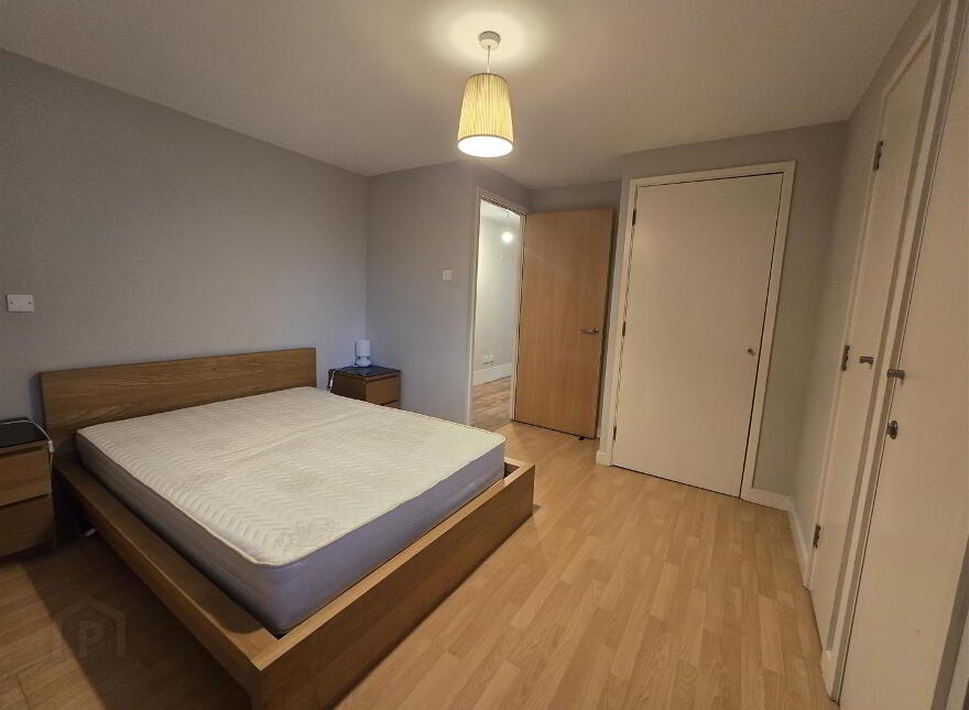 69 Queens Square, Belfast, BT1 3FF