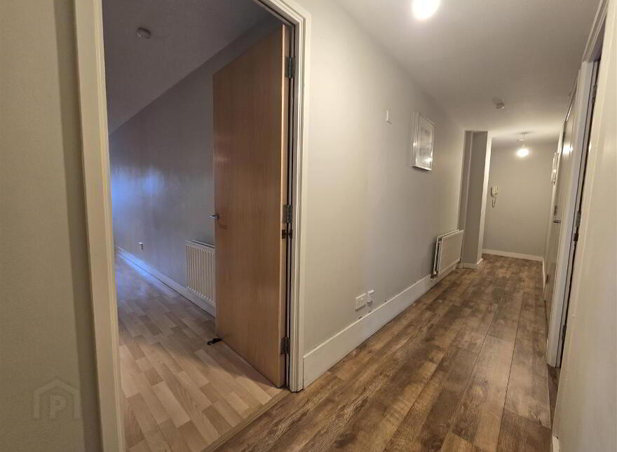 69 Queens Square, Belfast, BT1 3FF