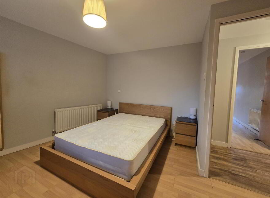 69 Queens Square, Belfast, BT1 3FF
