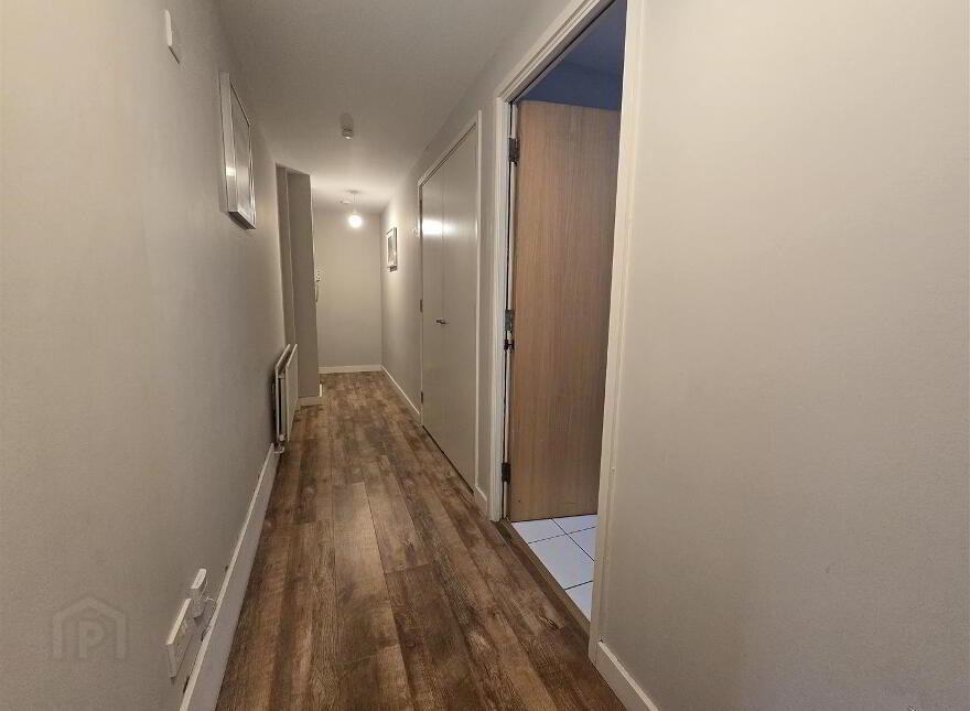 69 Queens Square, Belfast, BT1 3FF