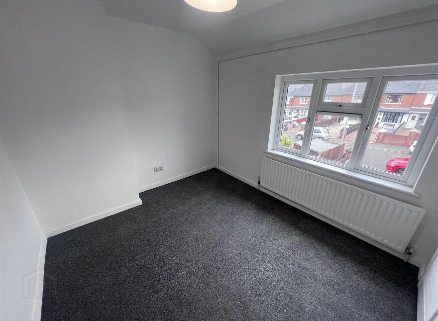 60 Duneden Park, Belfast, BT14 7NF