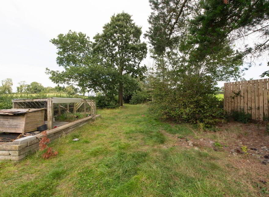 81 Poyntzpass Road, Loughbrickland, Banbridge, BT32 3PL