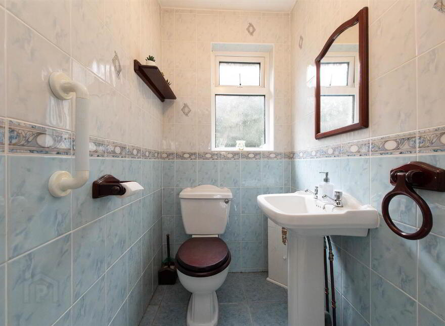 81 Poyntzpass Road, Loughbrickland, Banbridge, BT32 3PL